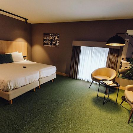 Hotel & Restaurant Five Nations Дюрби Екстериор снимка